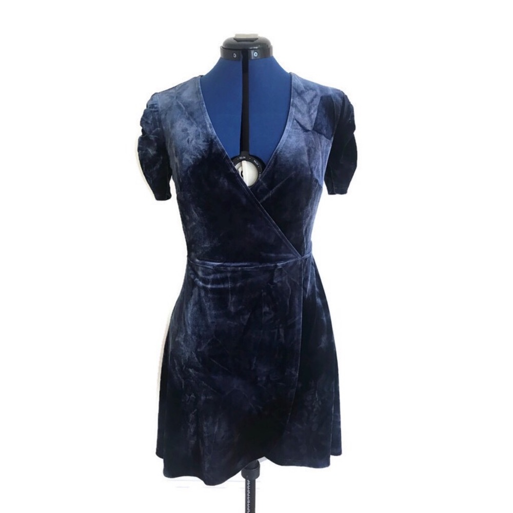 Forever 21 Blue Crushed Velvet Wrap Dress